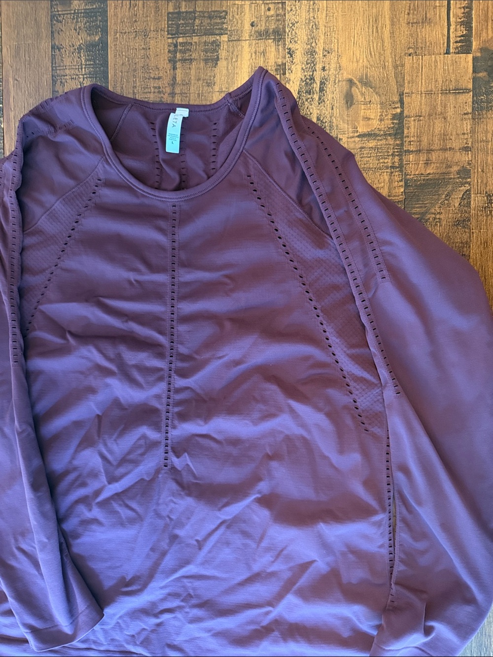 Athleta. Purple Women's Lightweight long sleeve top